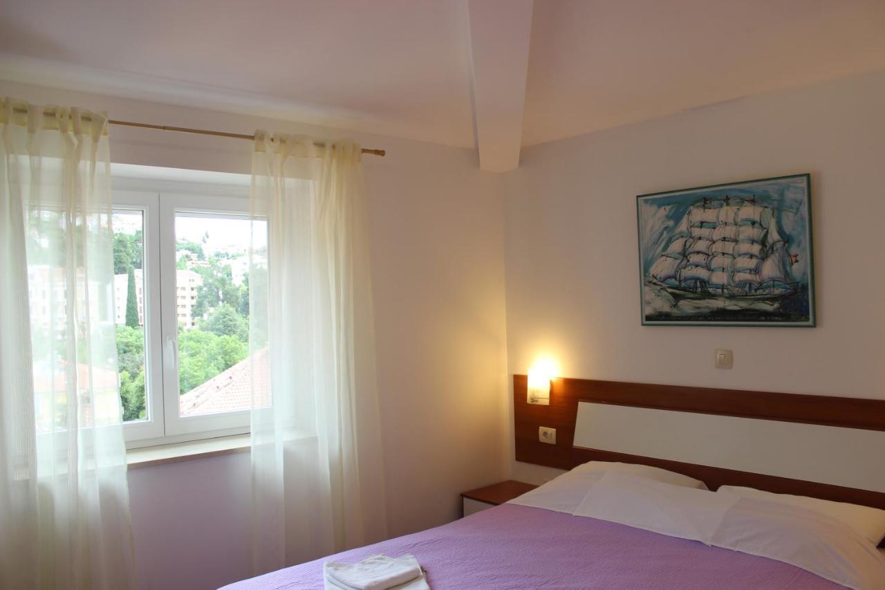 אופטיה Apartments And Rooms Liburnija מראה חיצוני תמונה