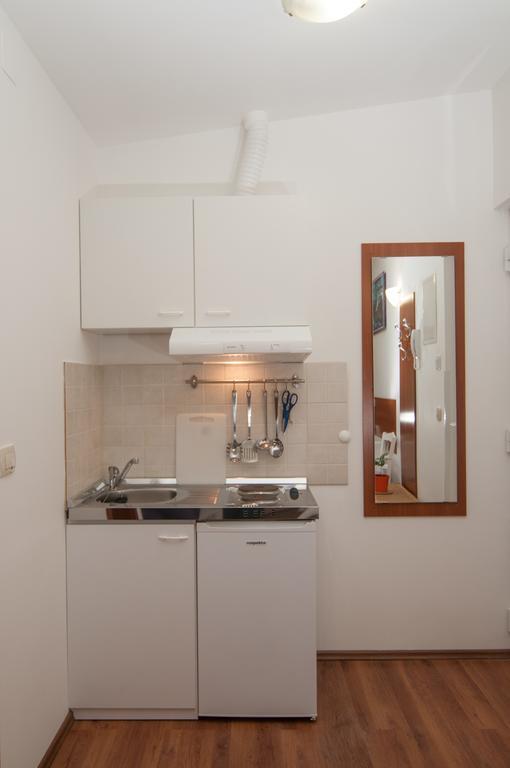 אופטיה Apartments And Rooms Liburnija מראה חיצוני תמונה