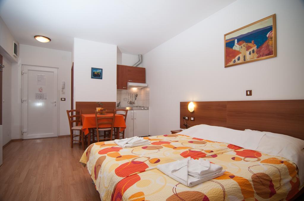 אופטיה Apartments And Rooms Liburnija מראה חיצוני תמונה