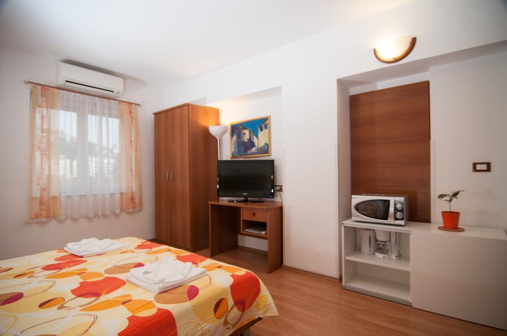 אופטיה Apartments And Rooms Liburnija מראה חיצוני תמונה