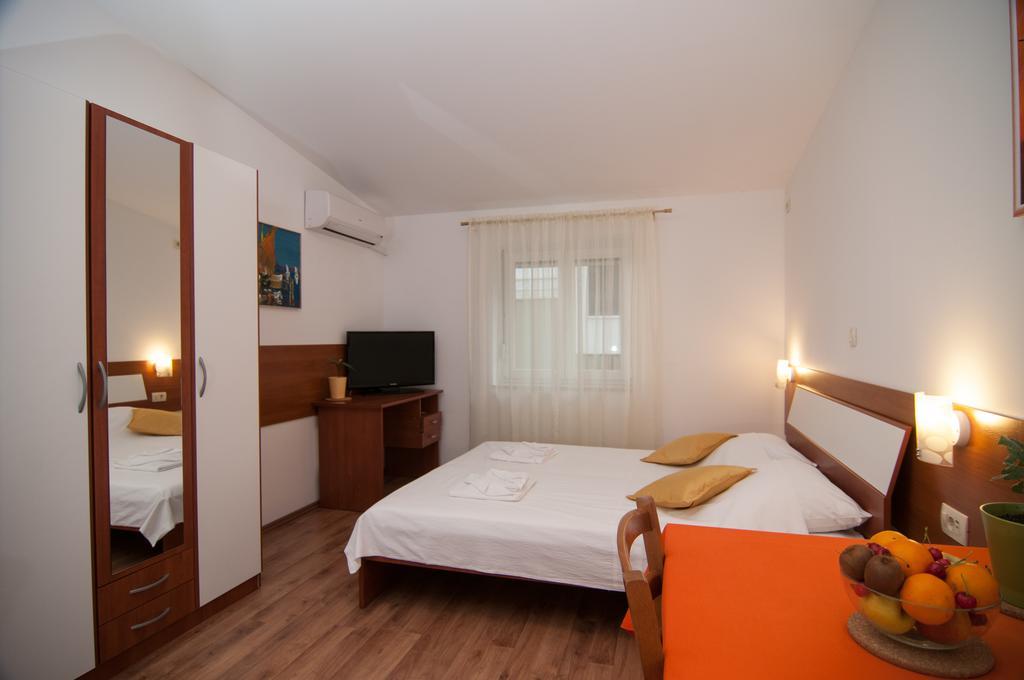 אופטיה Apartments And Rooms Liburnija מראה חיצוני תמונה
