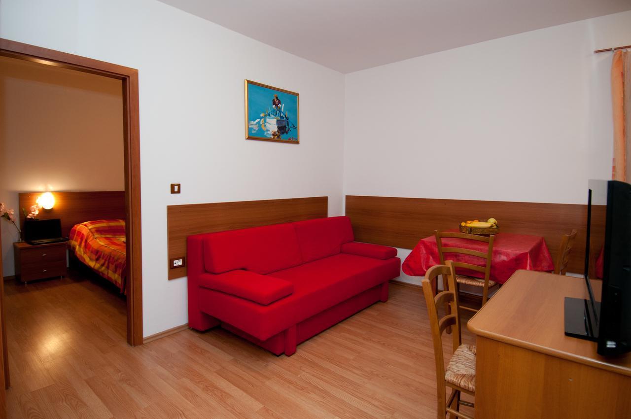 אופטיה Apartments And Rooms Liburnija מראה חיצוני תמונה
